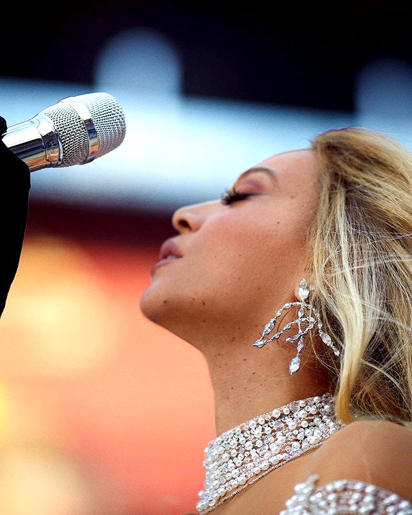 beyonce instagram image archive image