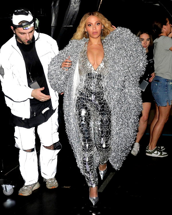 beyonce instagram image archive image