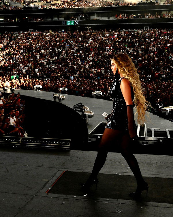 beyonce instagram image archive image