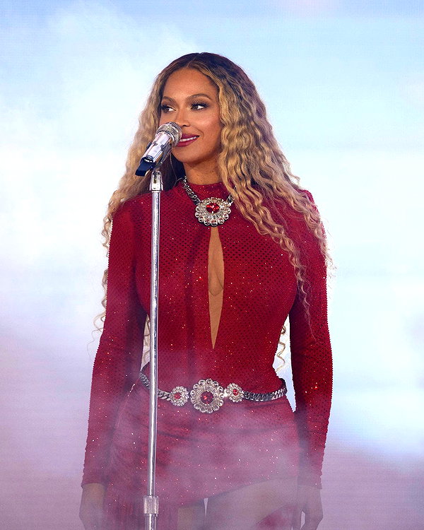 beyonce instagram image archive image