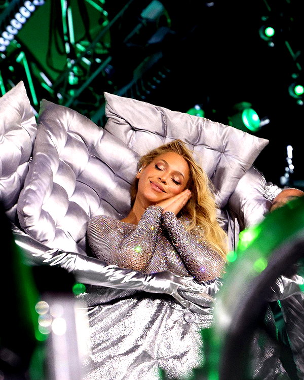 beyonce instagram image archive image