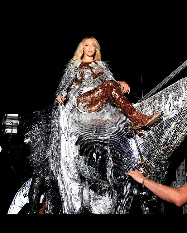 beyonce instagram image archive image