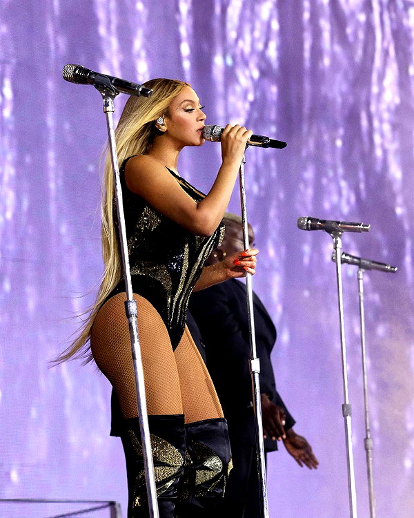 beyonce instagram image archive image