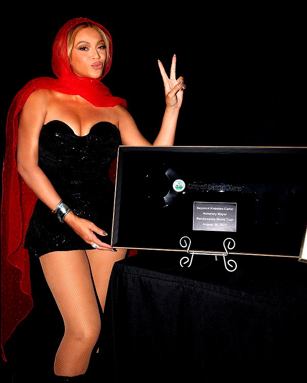 beyonce instagram image archive image