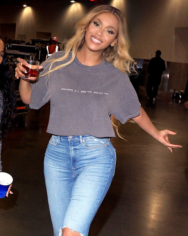 beyonce instagram image archive image