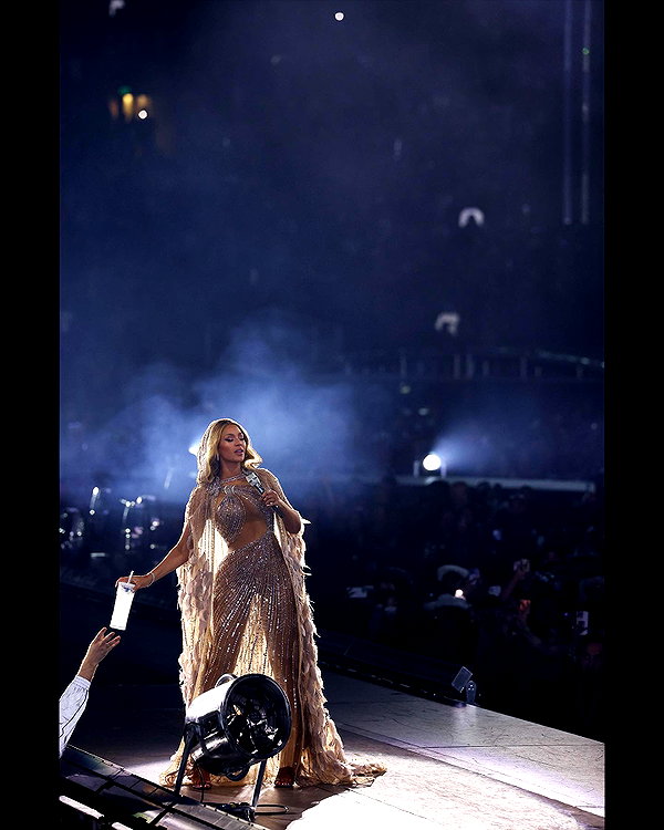 beyonce instagram image archive image