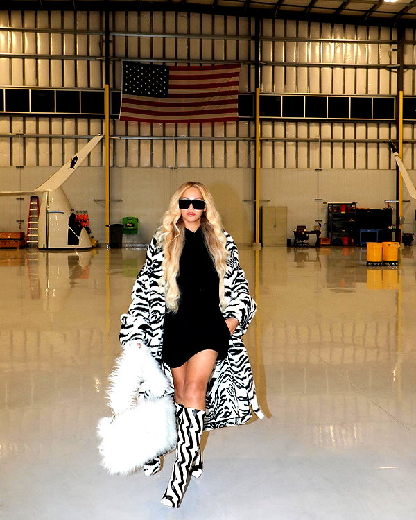 beyonce instagram image archive image