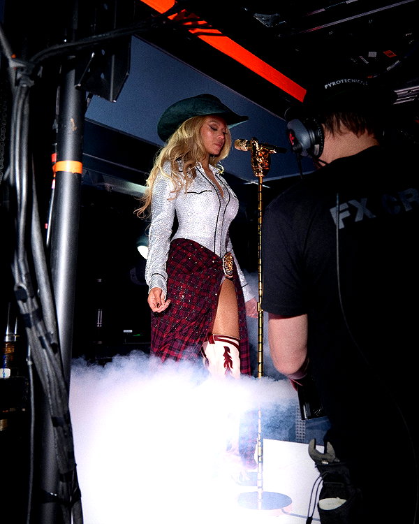 beyonce instagram image archive image