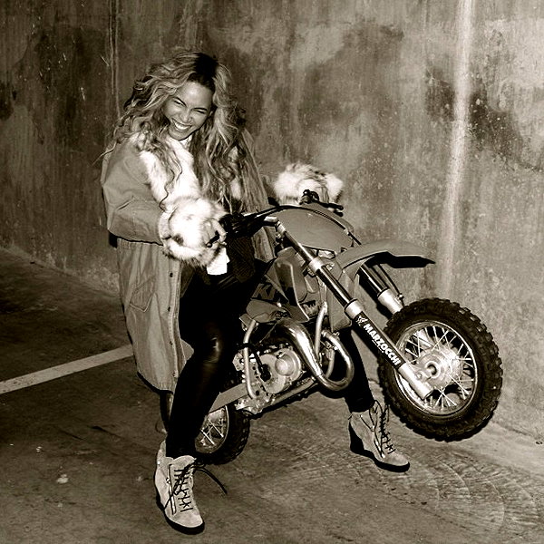 beyonce instagram image archive image