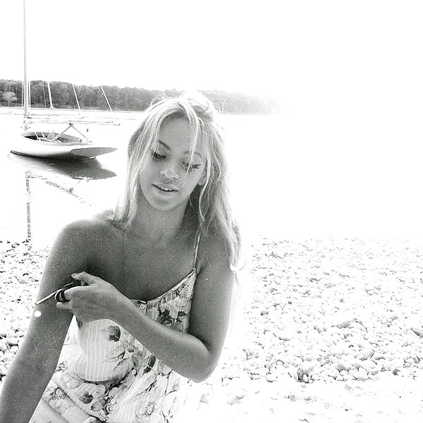 beyonce instagram image archive image