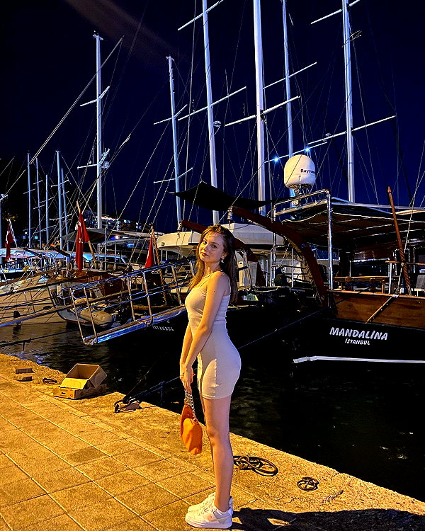 beyzapehlivanogluu instagram image archive image