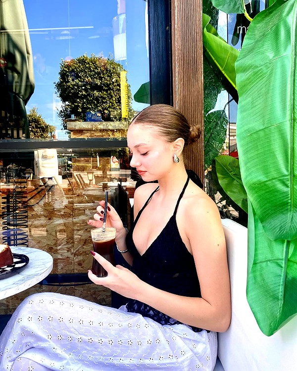beyzapehlivanogluu instagram image archive image