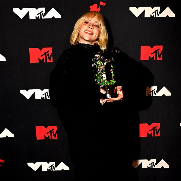 billieeilish instagram image archive image