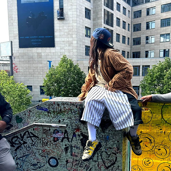 billieeilish instagram image archive image