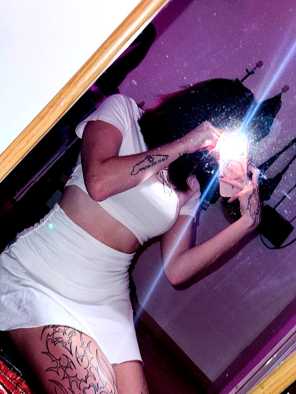 bitch_tattooist_17 instagram image archive image