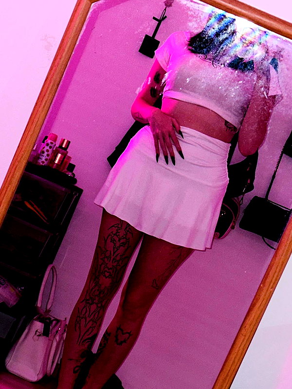 bitch_tattooist_17 instagram image archive image