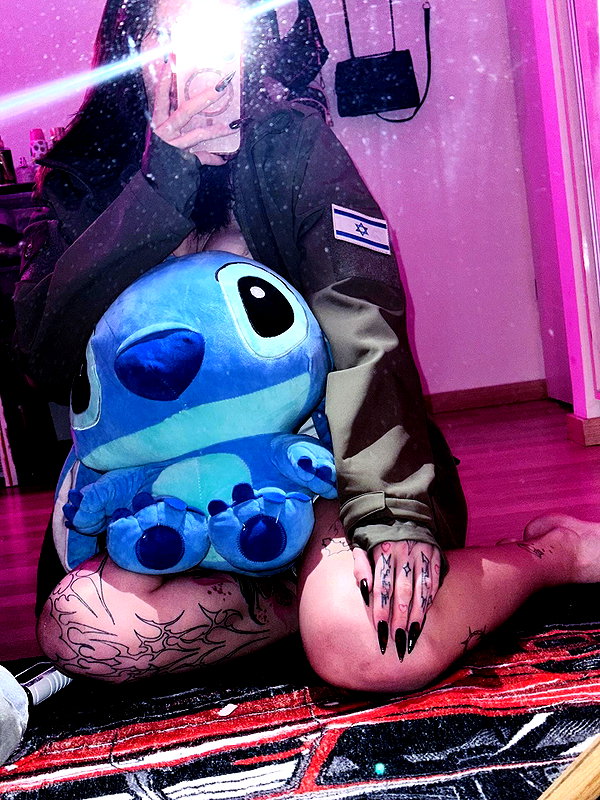 bitch_tattooist_17 instagram image archive image