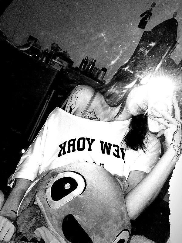 bitch_tattooist_17 bitch_tattooist_17 archive image