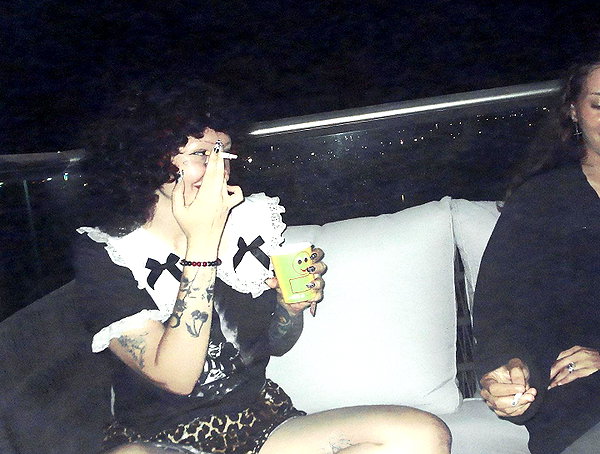 blackivy.xx instagram image archive image