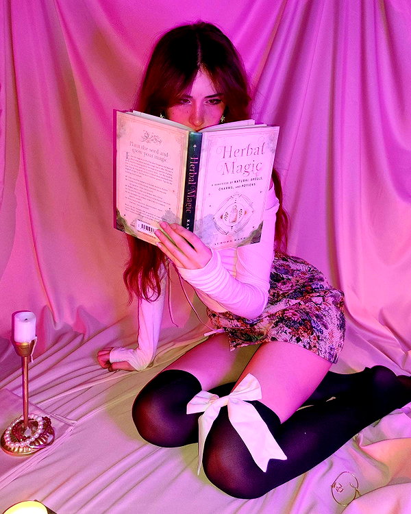 blossom_in_my_moonlight instagram image archive image