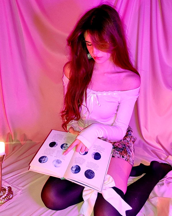blossom_in_my_moonlight instagram image archive image