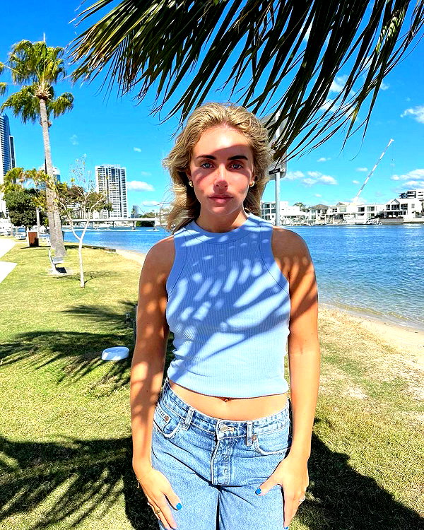 bonnieblue instagram image archive image