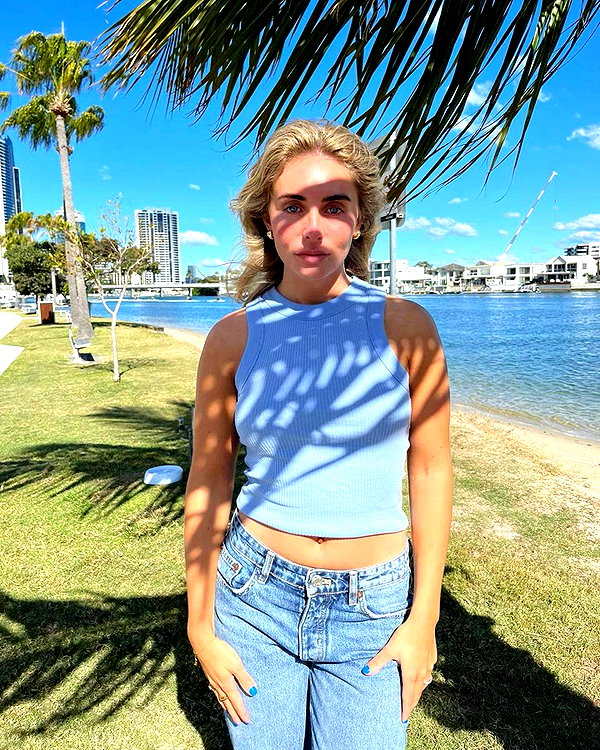 bonnieblue instagram image archive image
