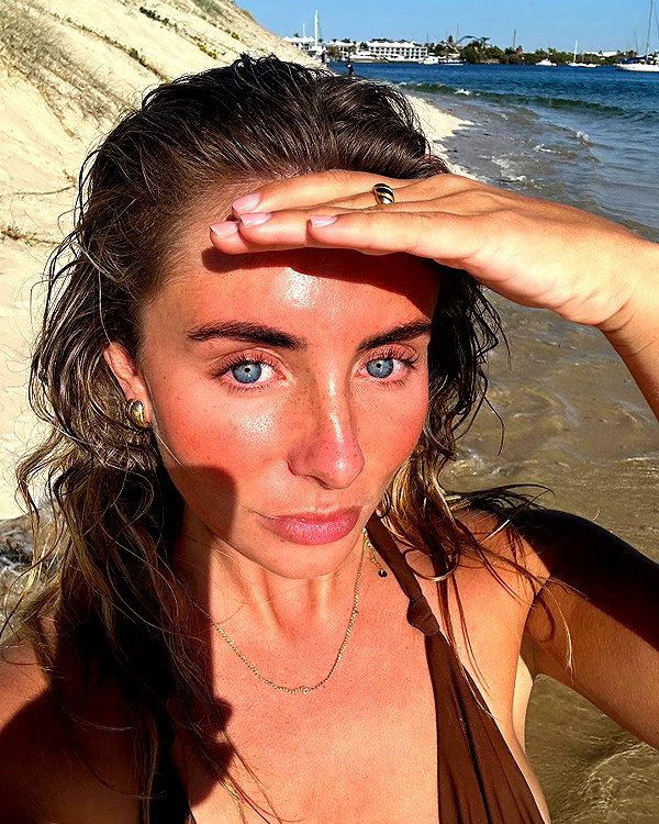 bonnieblue instagram image archive image