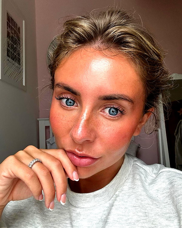 bonnieblue instagram image archive image