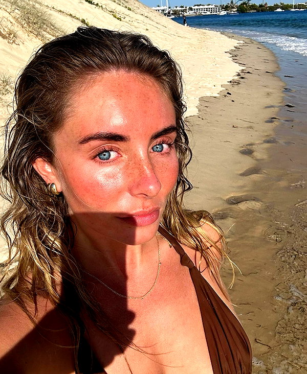 bonnieblue instagram image archive image