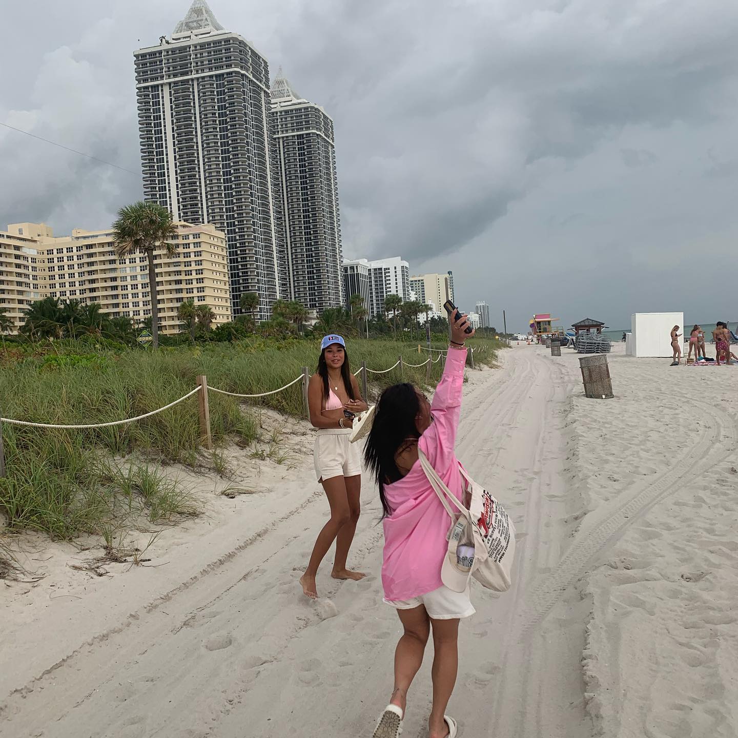 breckiehill instagram image archive image