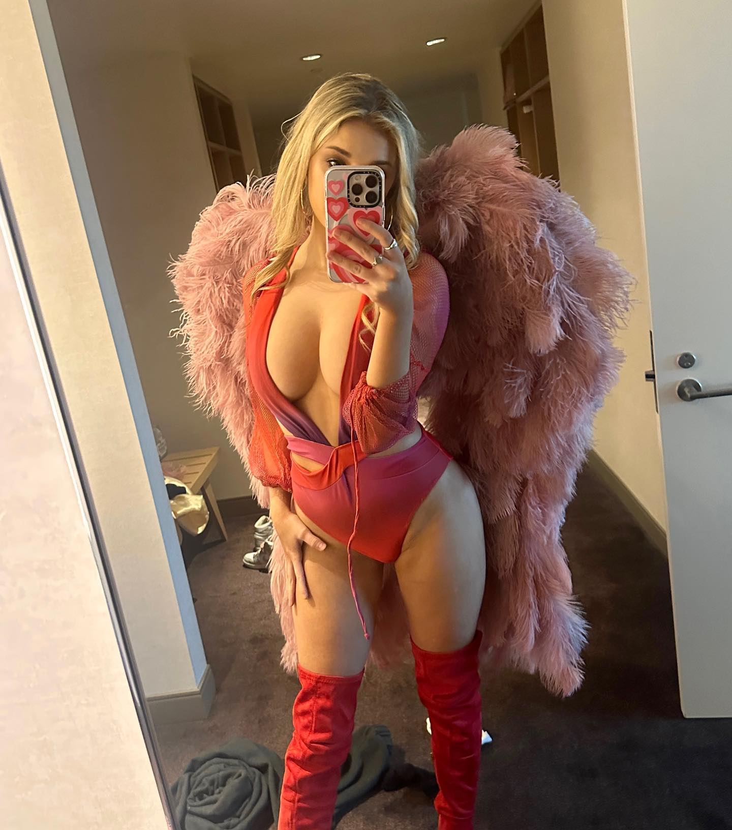 breckiehill instagram image archive image