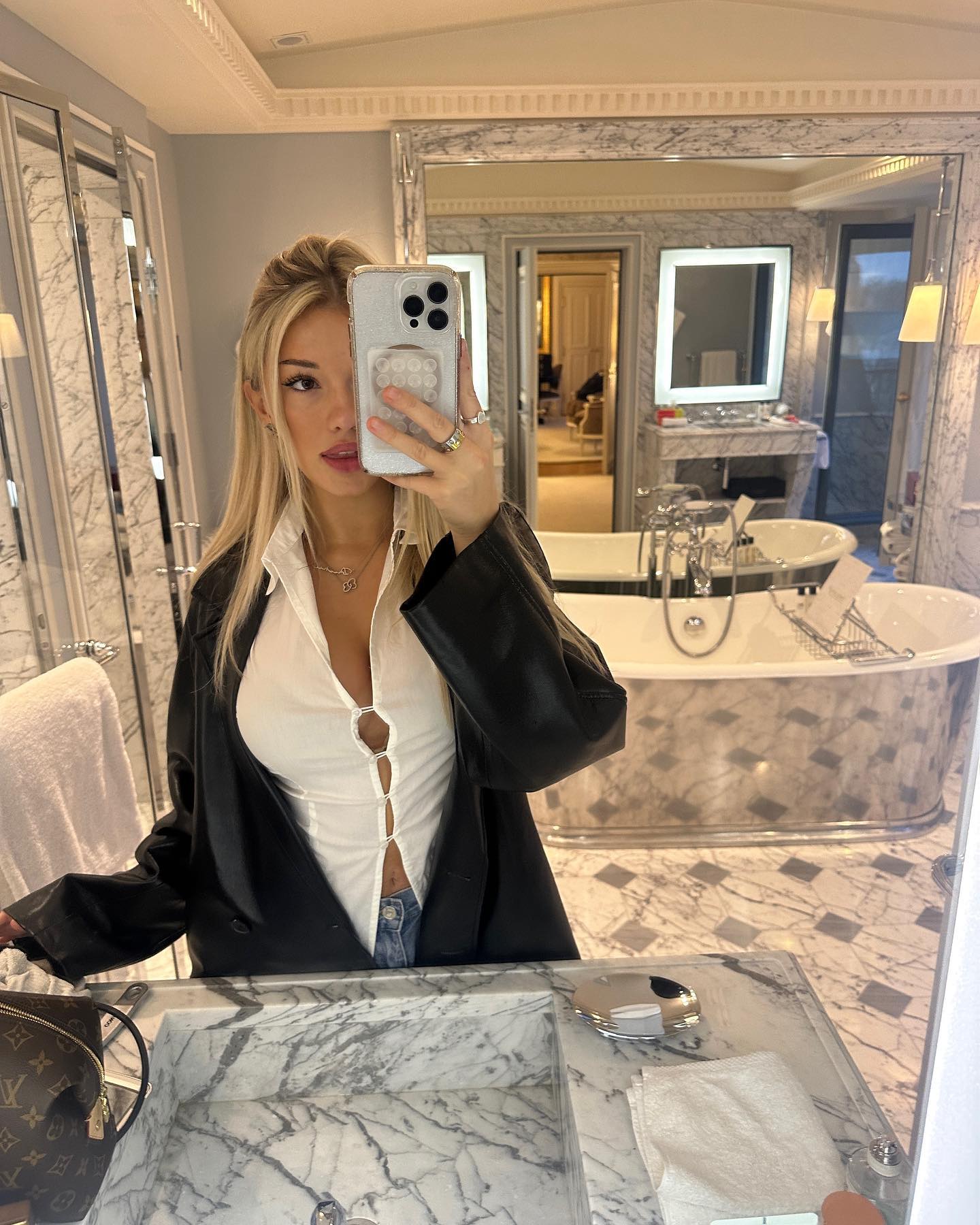 breckiehill instagram image archive image