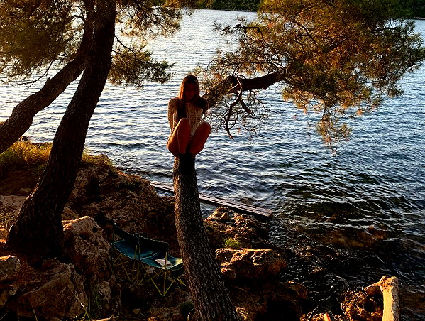 brillacomecamillaa instagram image archive image