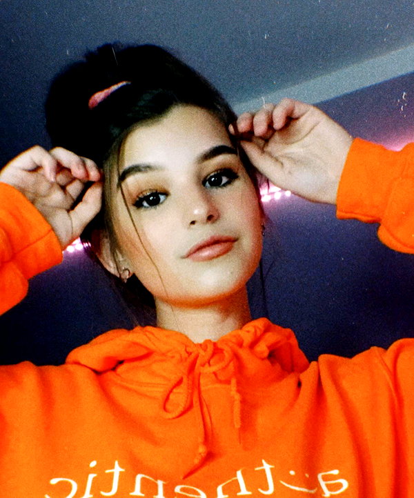 brookemonk instagram image archive image