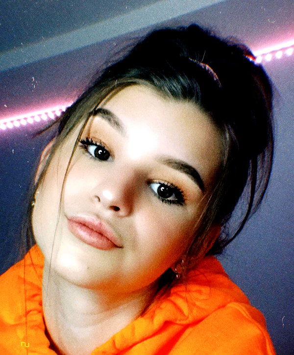 brookemonk instagram image archive image