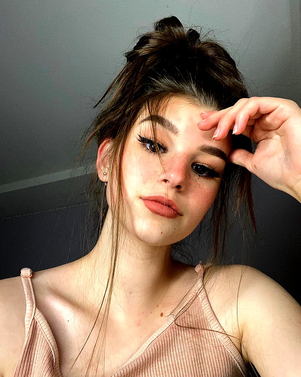 brookemonk instagram image archive image