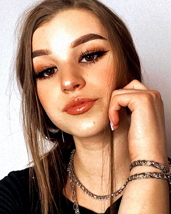 brookemonk instagram image archive image