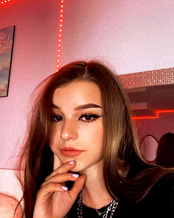 brookemonk instagram image archive image