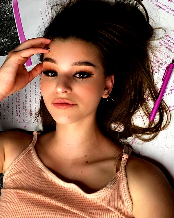 brookemonk instagram image archive image
