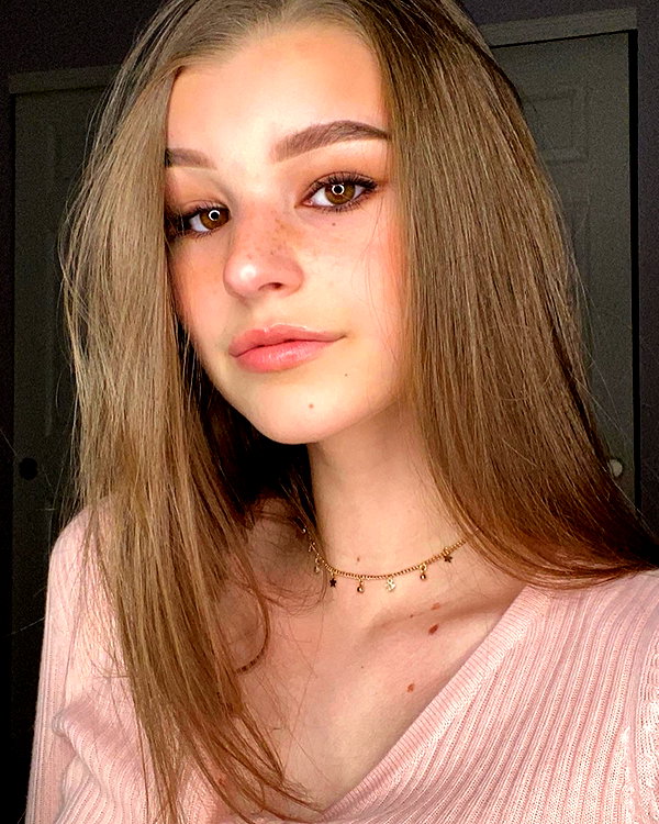 brookemonk instagram image archive image