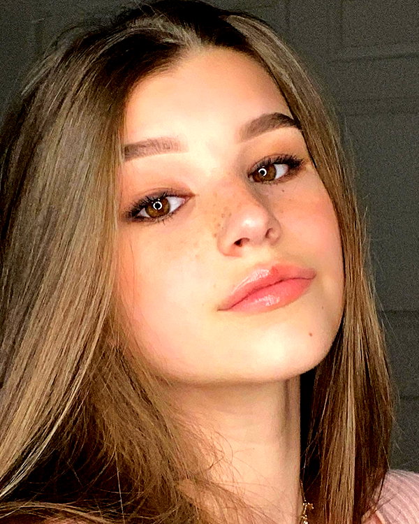 brookemonk instagram image archive image