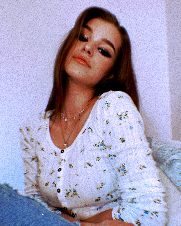 brookemonk instagram image archive image