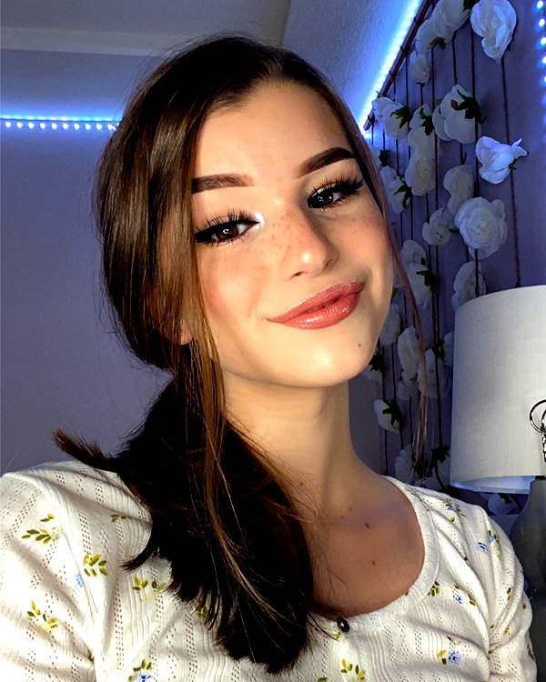 brookemonk instagram image archive image