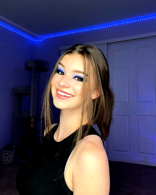 brookemonk instagram image archive image