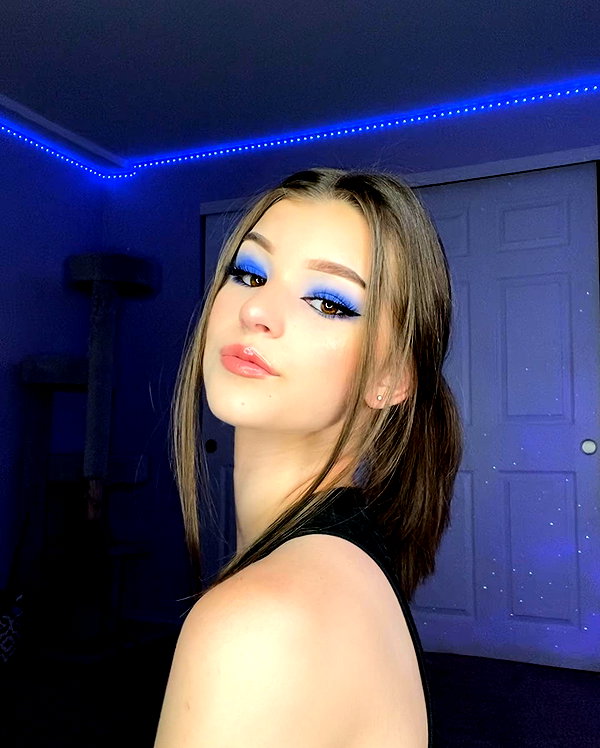 brookemonk instagram image archive image