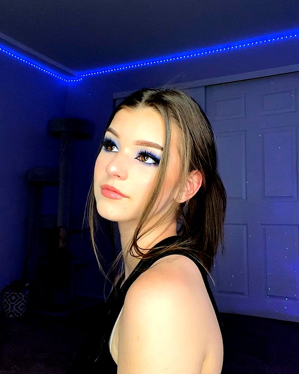 brookemonk instagram image archive image