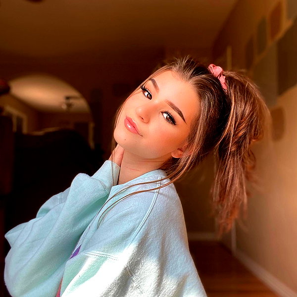 brookemonk instagram image archive image