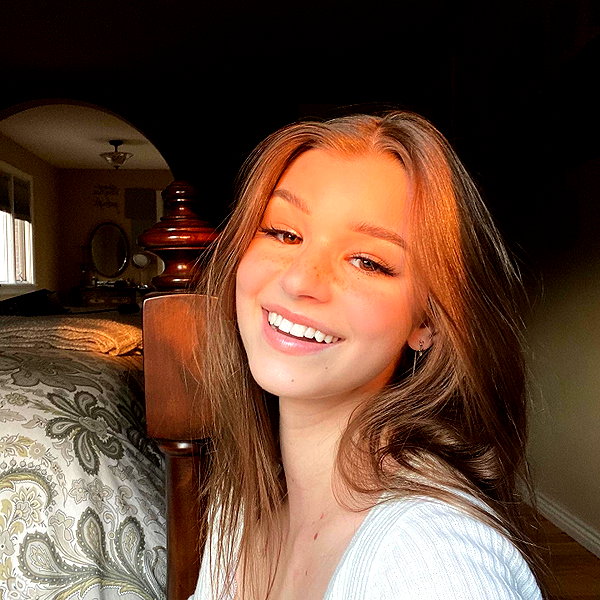 brookemonk instagram image archive image