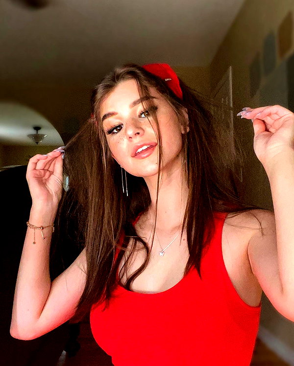 brookemonk instagram image archive image